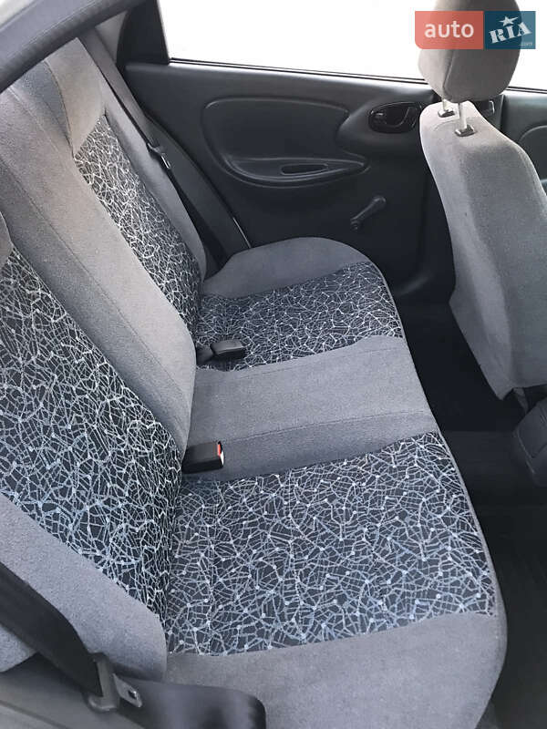 Седан ЗАЗ Lanos 2010 в Житомире