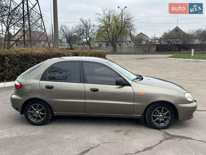 Хэтчбек ЗАЗ Lanos 2011 в Каменском