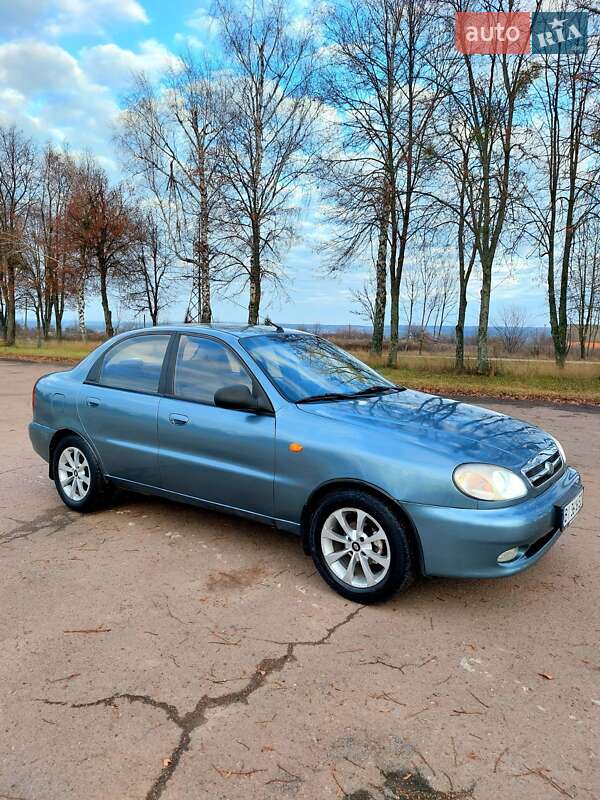 Седан ЗАЗ Lanos 2011 в Тростянце