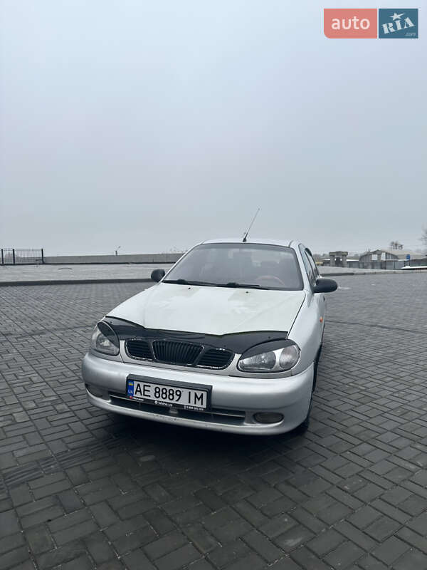 Седан ЗАЗ Lanos 2010 в Днепре