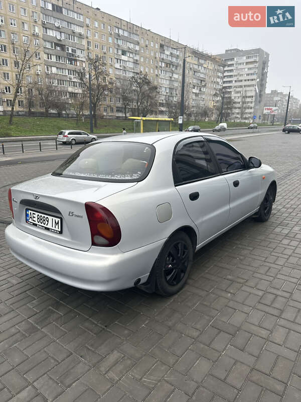 Седан ЗАЗ Lanos 2010 в Днепре