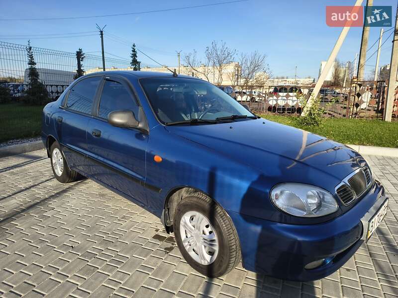 Седан ЗАЗ Lanos 2010 в Горішніх Плавнях