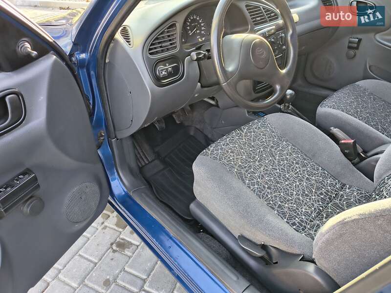 Седан ЗАЗ Lanos 2010 в Горішніх Плавнях