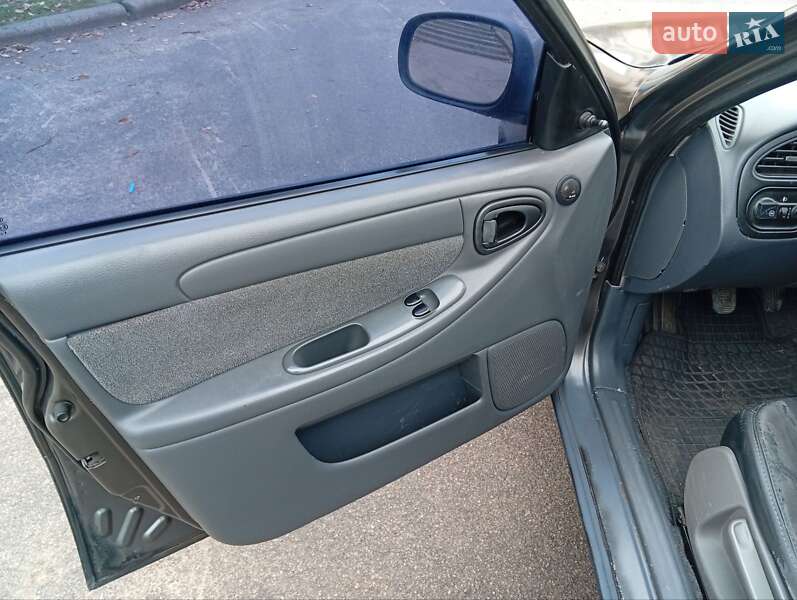 Седан ЗАЗ Lanos 2012 в Днепре