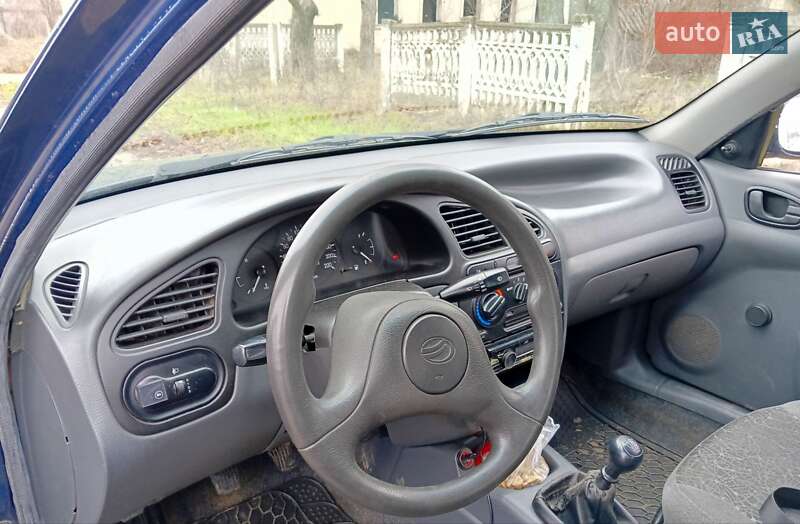 Седан ЗАЗ Lanos 2009 в Раздельной