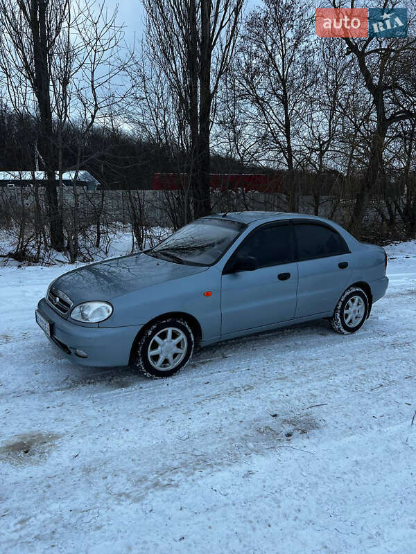 Седан ЗАЗ Lanos 2011 в Копычинце