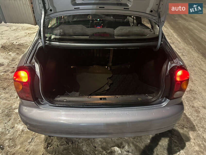 Седан ЗАЗ Lanos 2010 в Киеве