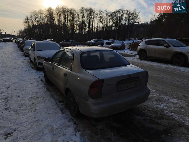 Седан ЗАЗ Lanos 2010 в Киеве