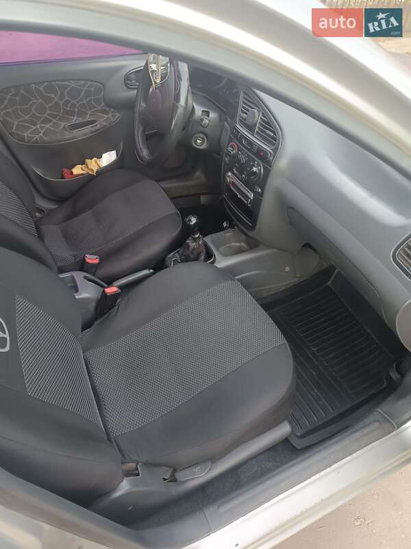 Седан ЗАЗ Lanos 2005 в Волочиске