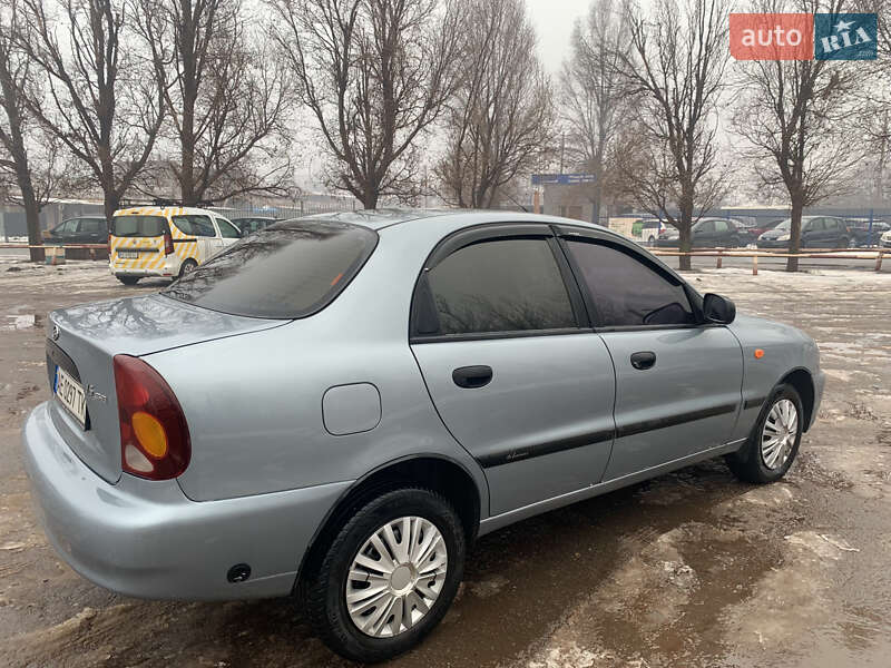 Седан ЗАЗ Lanos 2012 в Кривом Роге