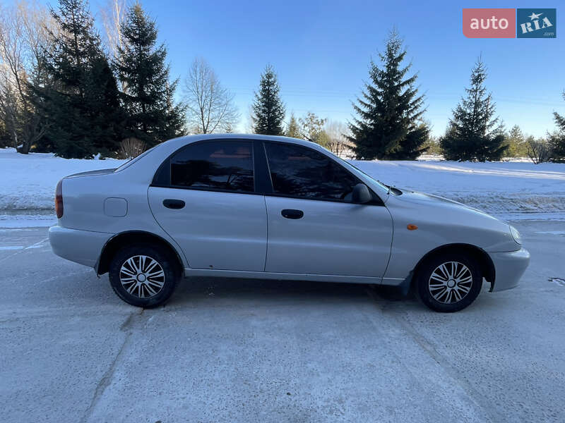 Седан ЗАЗ Lanos 2011 в Славуті