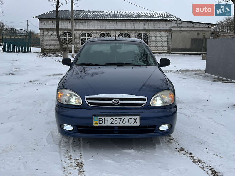 Седан ЗАЗ Lanos 2010 в Одессе