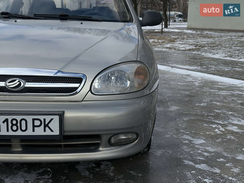 Седан ЗАЗ Lanos 2009 в Днепре