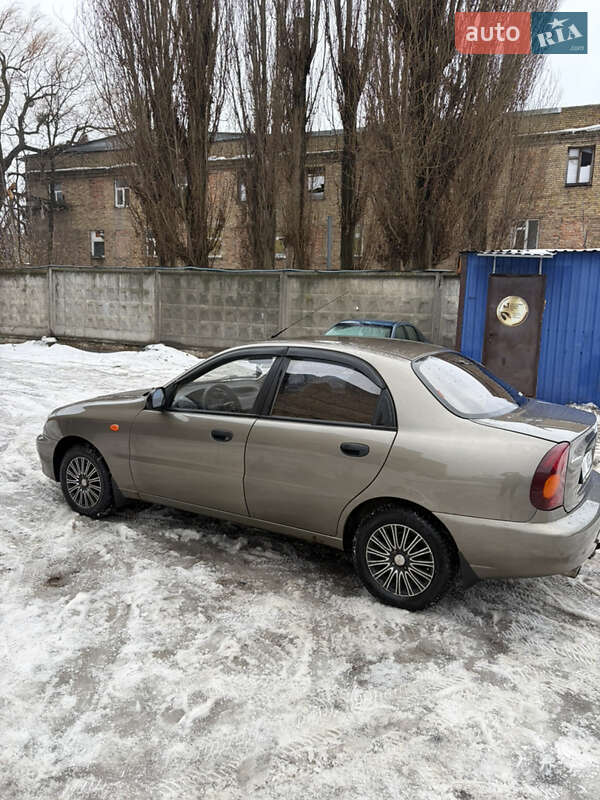 Седан ЗАЗ Lanos 2011 в Киеве