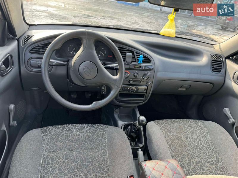 Седан ЗАЗ Lanos 2010 в Киеве