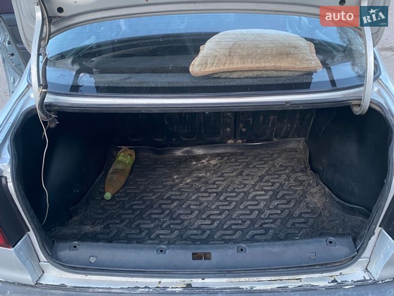 Седан ЗАЗ Lanos 2005 в Озерному