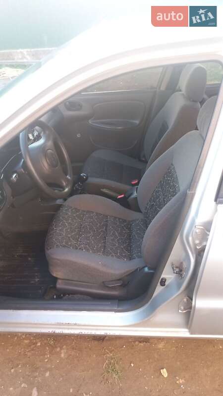 Седан ЗАЗ Sens 2008 в Ужгороді