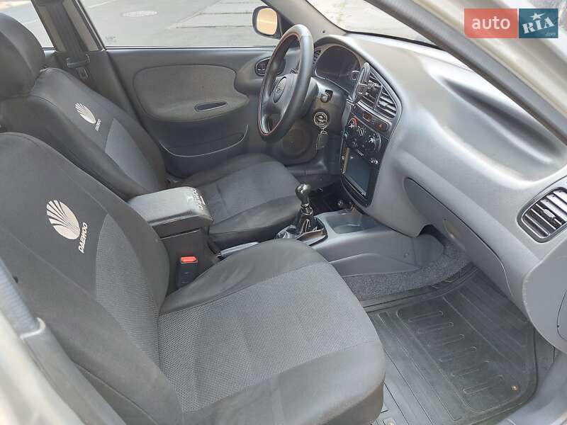 Седан ЗАЗ Sens 2004 в Киеве