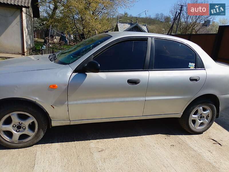 Седан ЗАЗ Sens 2007 в Черновцах