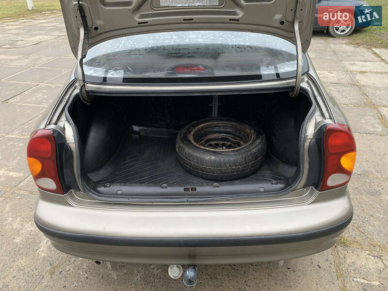 Седан ЗАЗ Sens 2011 в Славуті