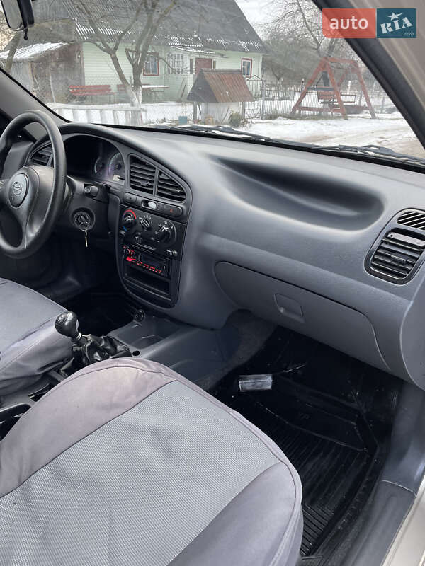 Седан ЗАЗ Sens 2015 в Луцке