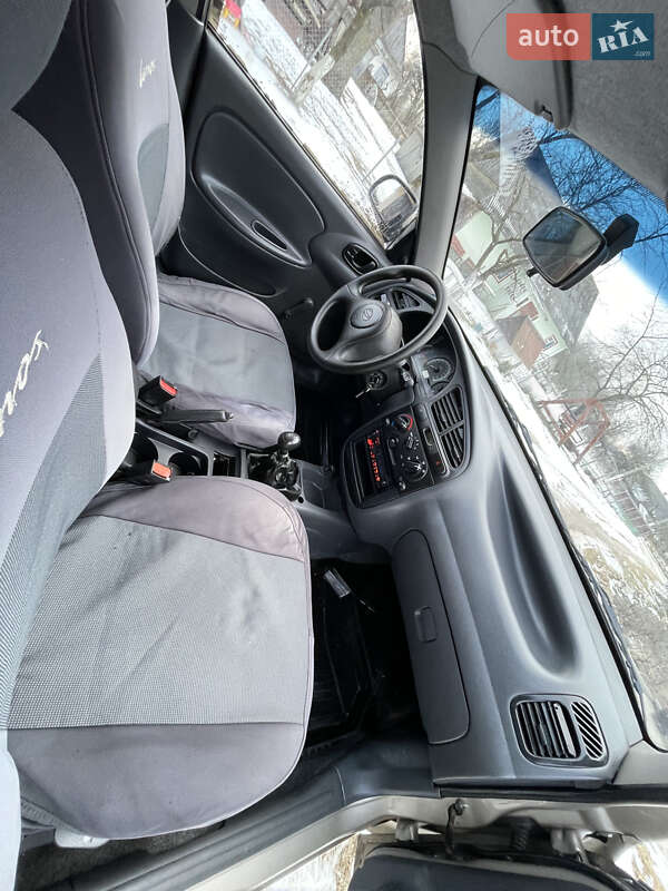 Седан ЗАЗ Sens 2015 в Луцке