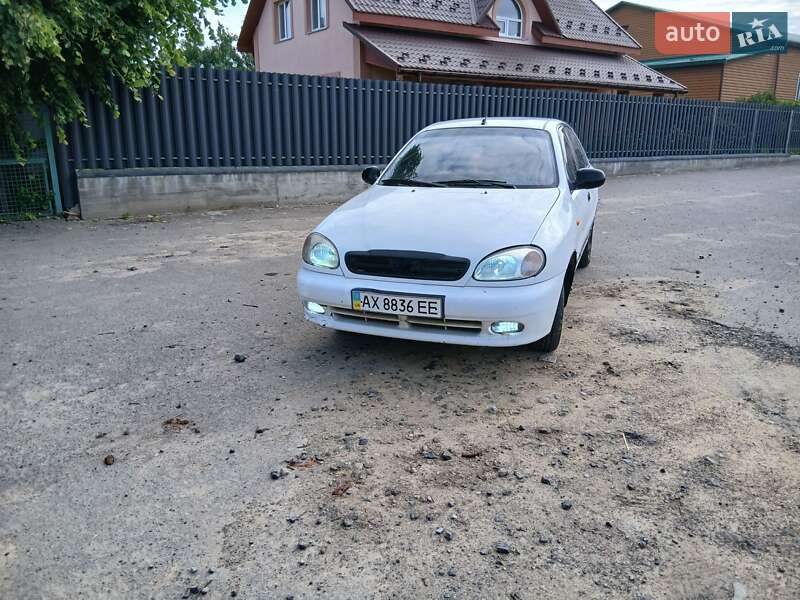 Седан ЗАЗ Sens 2011 в Виньковцах