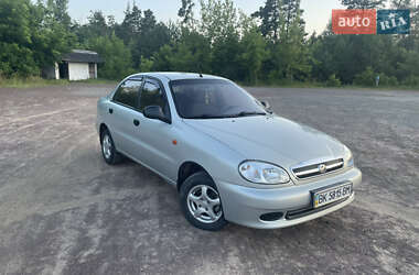 Седан ЗАЗ Sens 2010 в Зарічному
