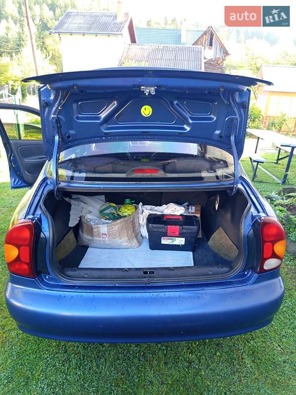 Седан ЗАЗ Sens 2010 в Східниці