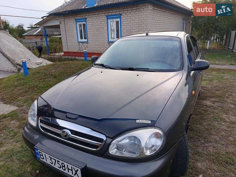 Седан ЗАЗ Sens 2011 в Градижске