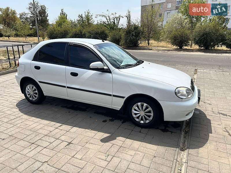 Хэтчбек ЗАЗ Sens 2015 в 