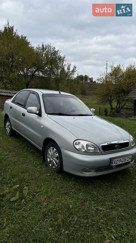 Седан ЗАЗ Sens 2012 в Воловце