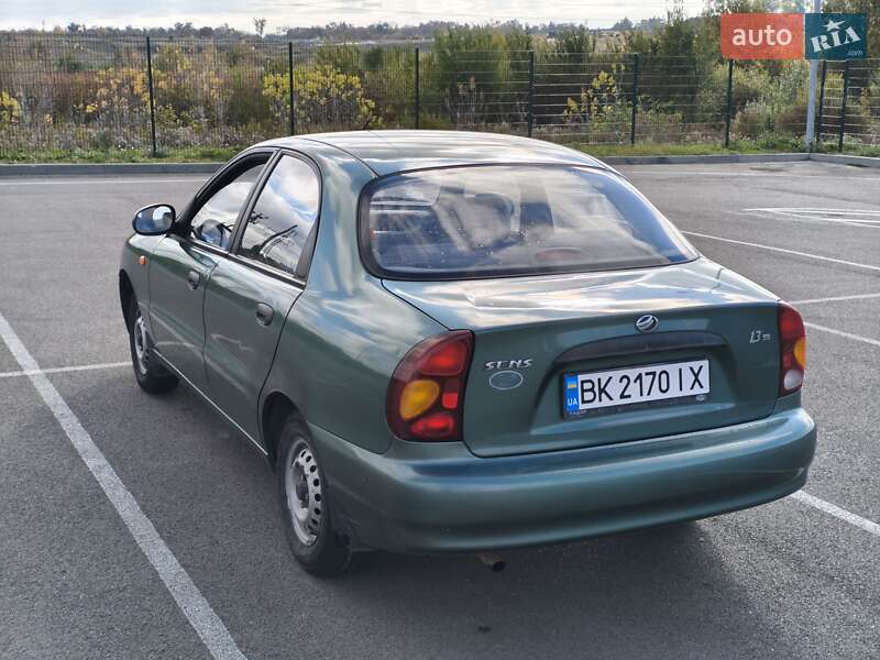 Седан ЗАЗ Sens 2011 в Ровно