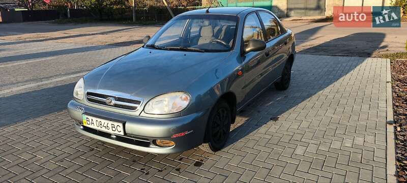 Седан ЗАЗ Sens 2011 в Помічній фото Седан ЗАЗ Sens 2011 в Помічній