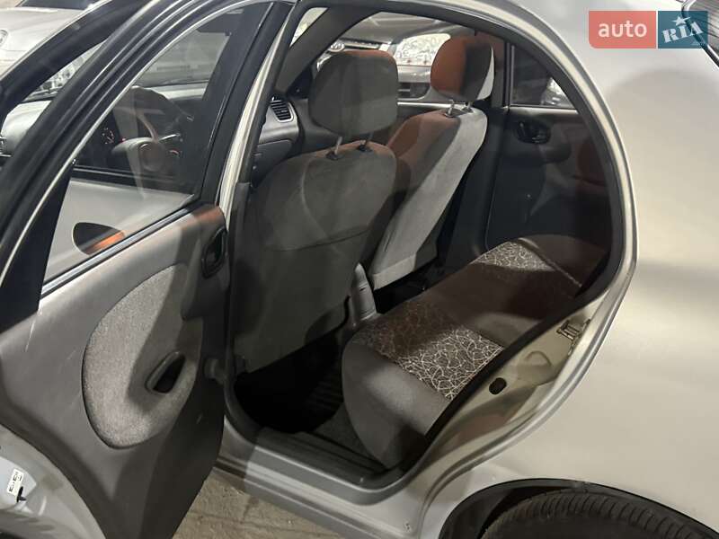 Седан ЗАЗ Sens 2011 в Золотоноші