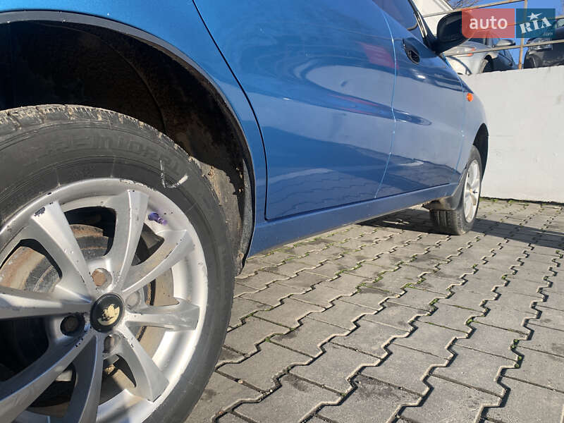 Седан ЗАЗ Sens 2011 в Черновцах