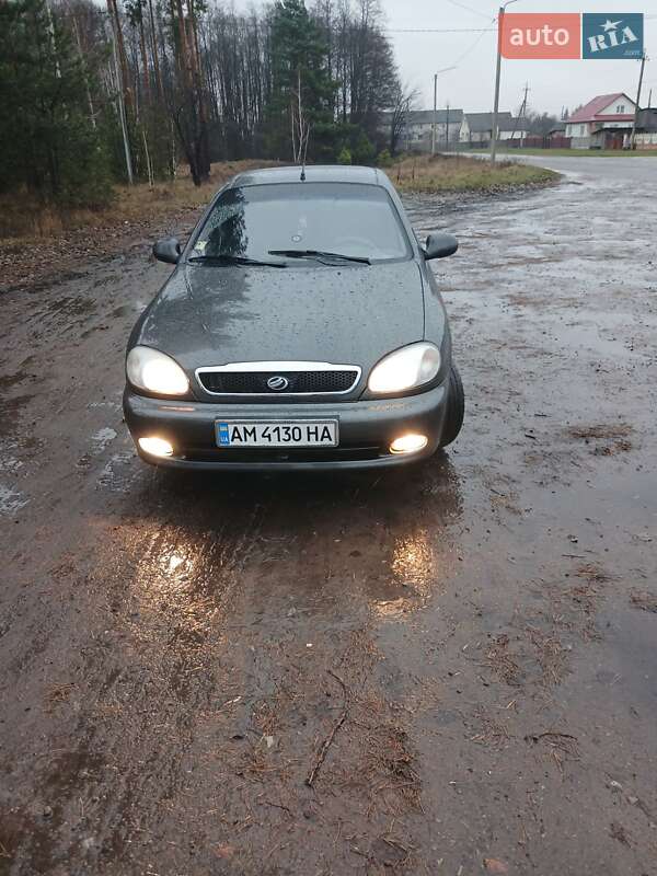 Седан ЗАЗ Sens 2012 в Олевске