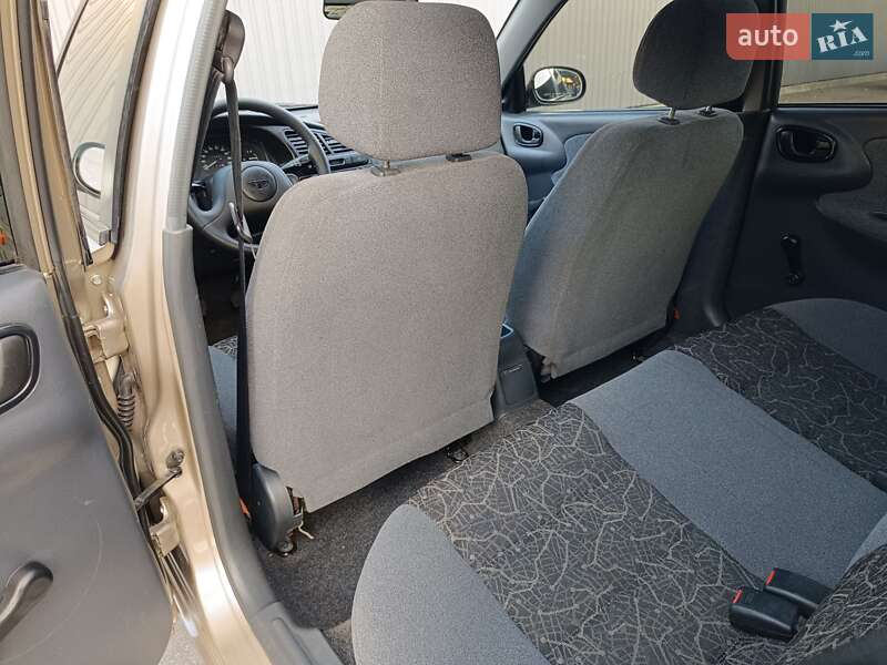 Седан ЗАЗ Sens 2007 в Нежине