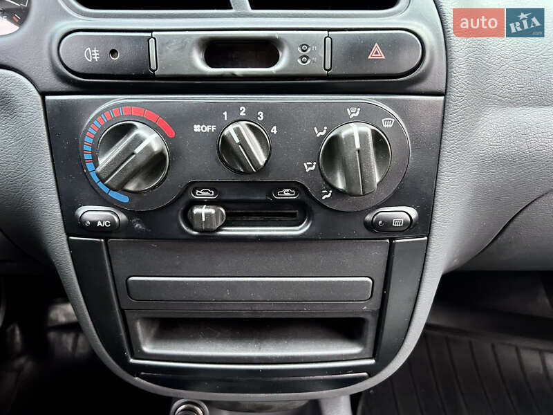 Седан ЗАЗ Sens 2013 в Киеве