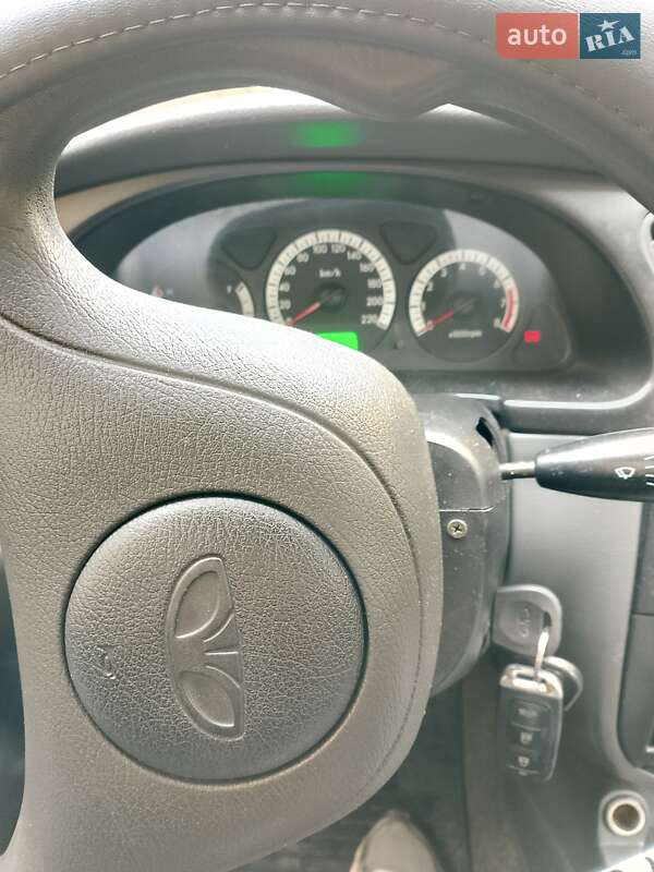 Седан ЗАЗ Sens 2007 в Дніпрі