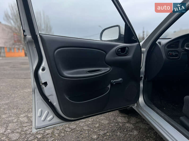 Седан ЗАЗ Sens 2014 в Николаеве