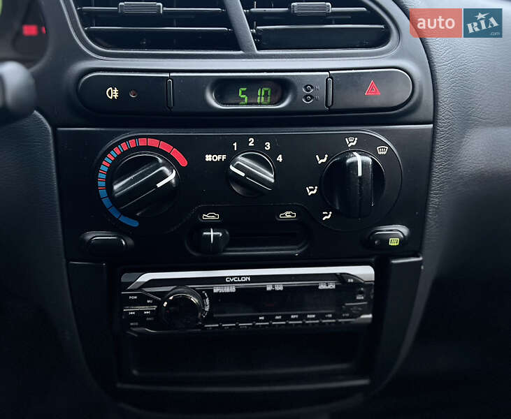 Седан ЗАЗ Sens 2014 в Николаеве