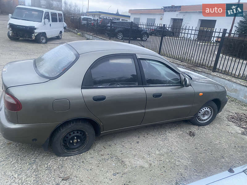 Седан ЗАЗ Sens 2007 в Южноукраїнську