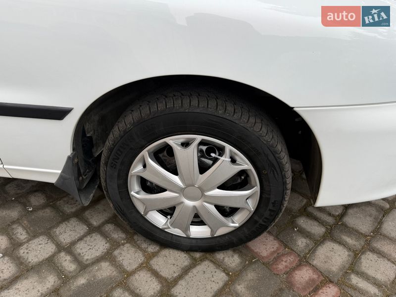 Седан ЗАЗ Sens 2015 в Могилев-Подольске