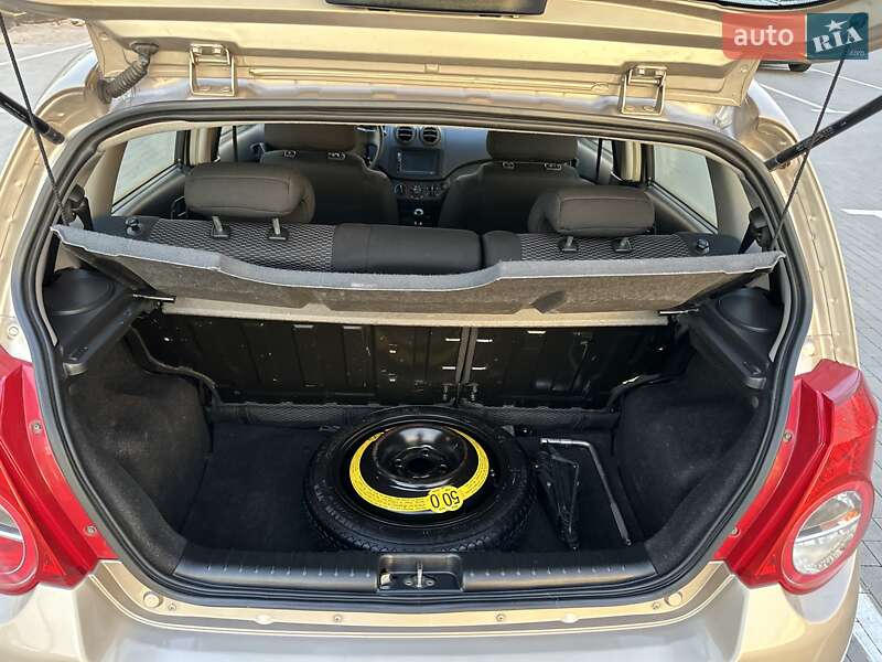 Хэтчбек ЗАЗ Vida 2012 в Одессе