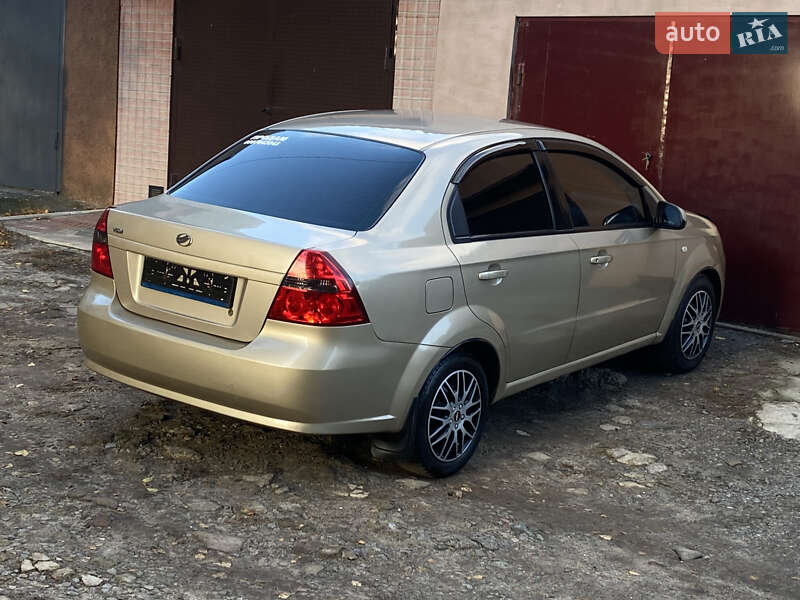 Седан ЗАЗ Vida 2013 в Краснограді