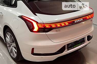 Лифтбек Zeekr 001 2023 в 