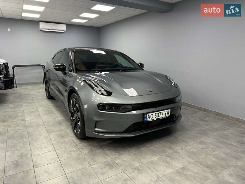 Внедорожник / Кроссовер Zeekr 001 2023 в 