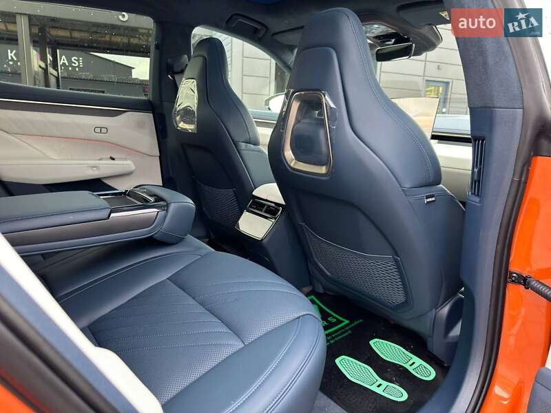 Внедорожник / Кроссовер Zeekr 001 2024 в Ивано-Франковске