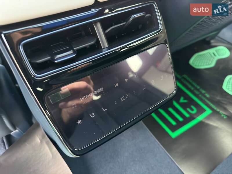 Внедорожник / Кроссовер Zeekr 001 2024 в Ивано-Франковске